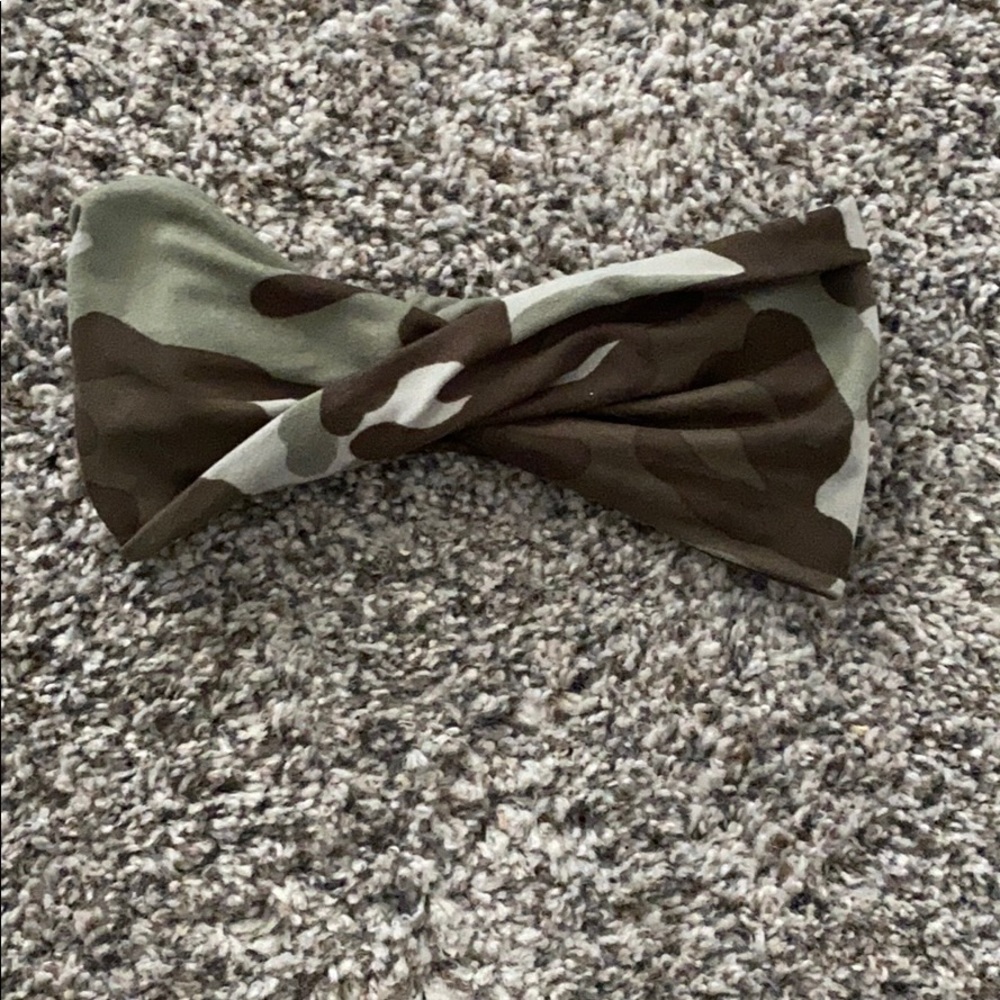 Hello Headbands camo wide band